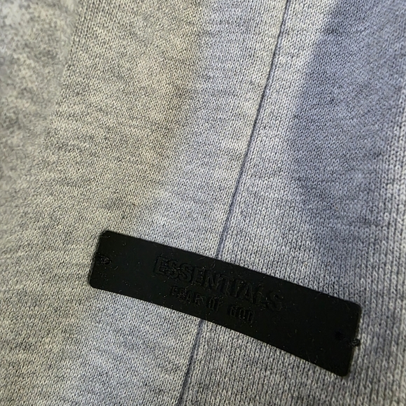 Fear of God Essentials Light Gray Sweatpants - Picture 4 of 11